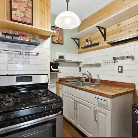 Beautiful Studio Apartment In Historic House New Haven Extérieur photo