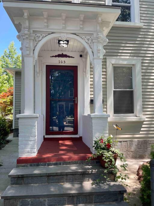 Beautiful Studio Apartment In Historic House New Haven Extérieur photo